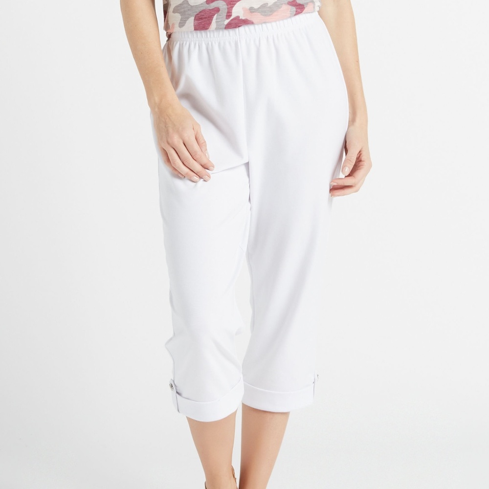 Comfortable stretch knit capris with cuff NWT